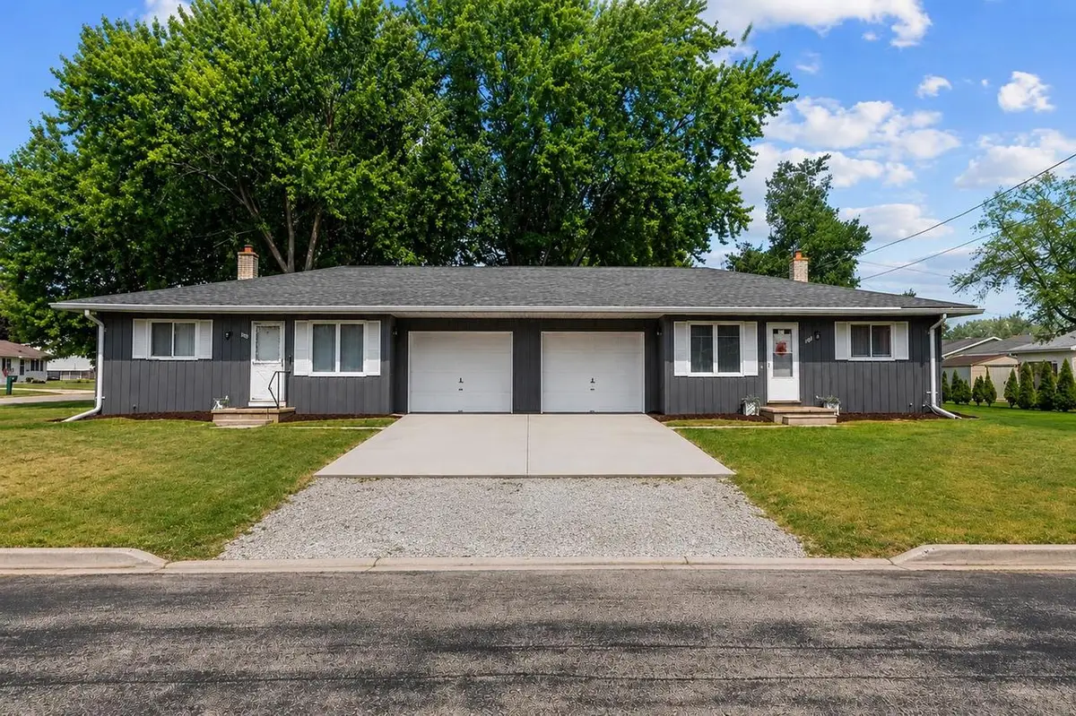 1500 GREENDALE STREET, Menasha, WI 54952 - #1
