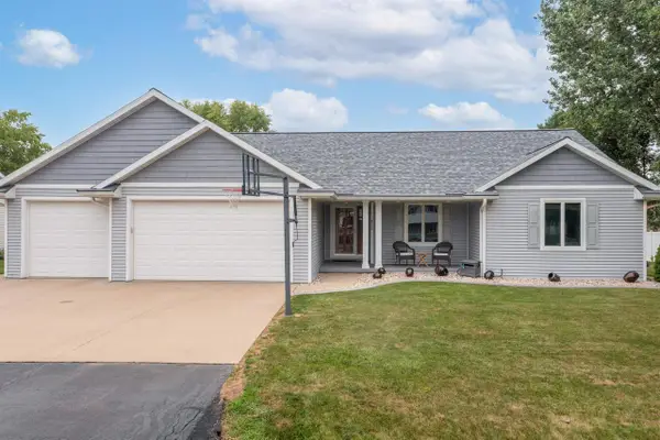 W2416 SNOWBERRY DRIVE, Appleton, WI 54915