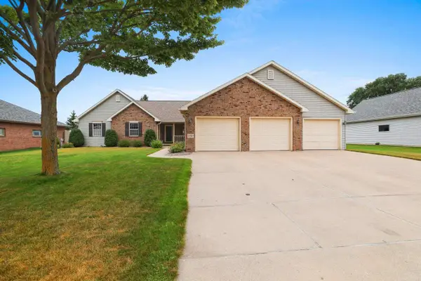 2767 ENGLEWOOD ROAD, Green Bay, WI 54311