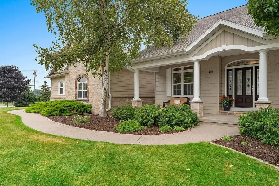 1707 LIMESTONE TRAIL, De Pere, WI 54115 - #2