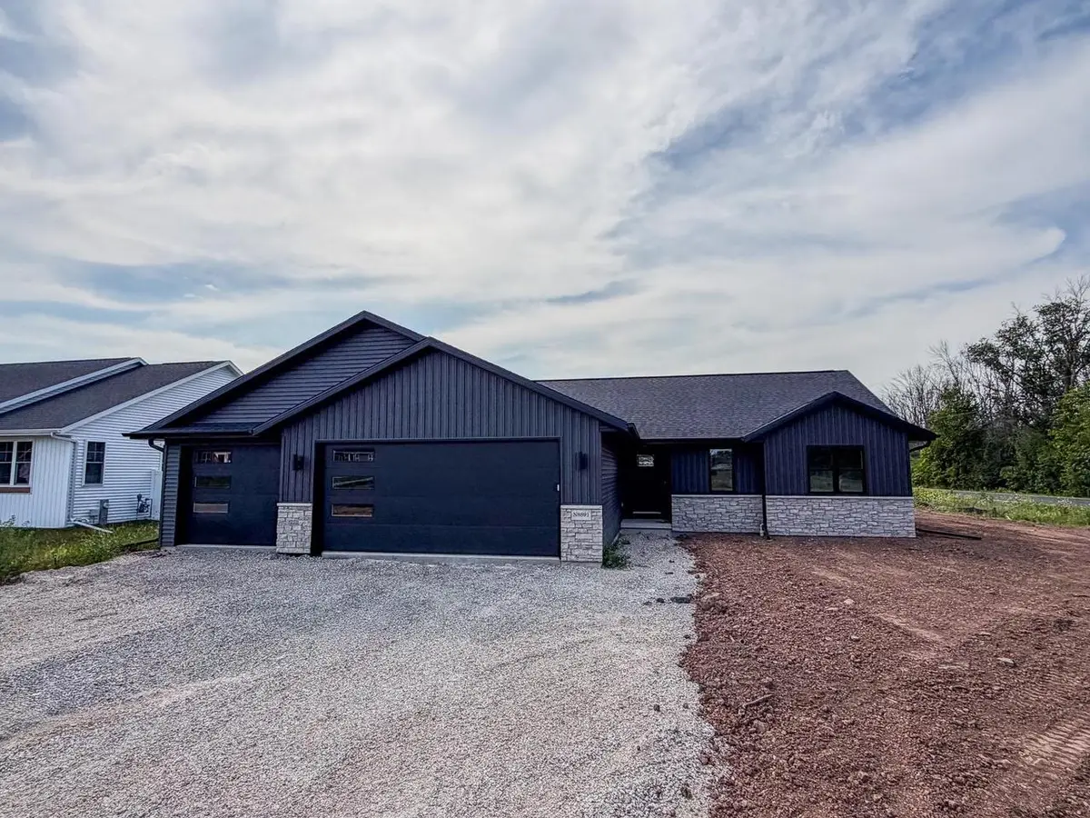 N8891 KILLARNEY WAY, Harrison, WI 54952 - #1