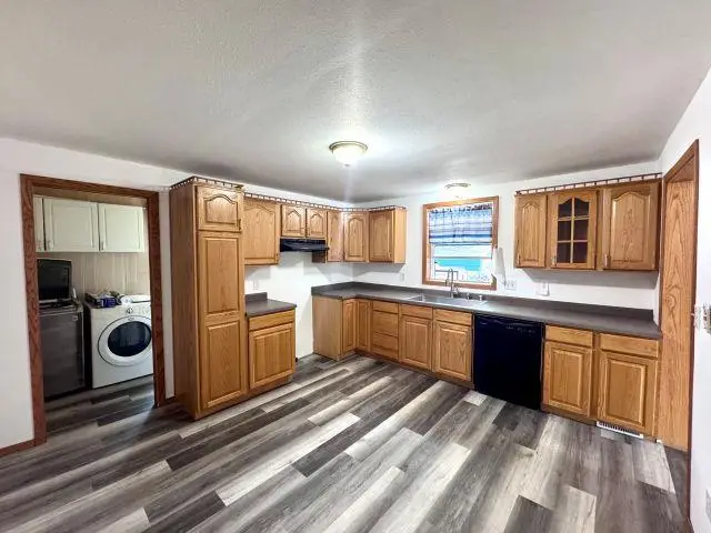 533 E PEARL STREET, Seymour, WI 54165 - #2