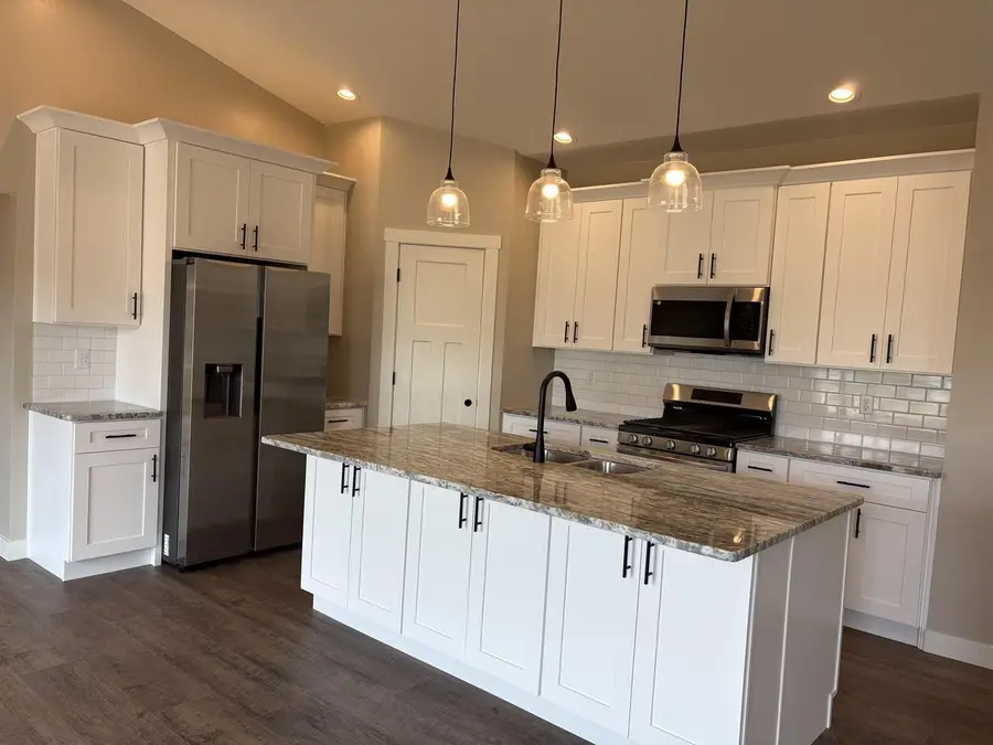 8339 MARLO AVENUE, Neenah, WI 54956 - #3