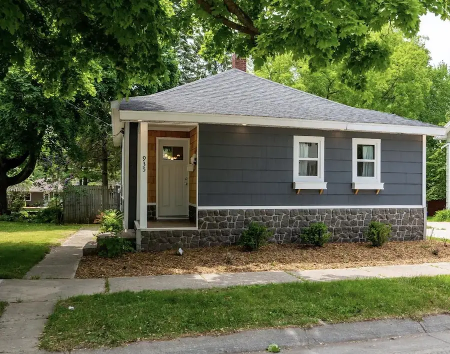 935 QUINCY STREET, Sturgeon Bay, WI 54235 - #2