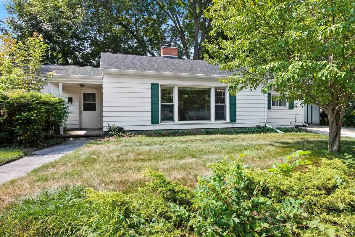 101 W WHITNEY STREET, Green Bay, WI 54301 - #1