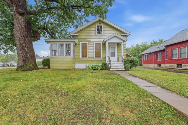 4 PROSPECT AVENUE, Oshkosh, WI 54901