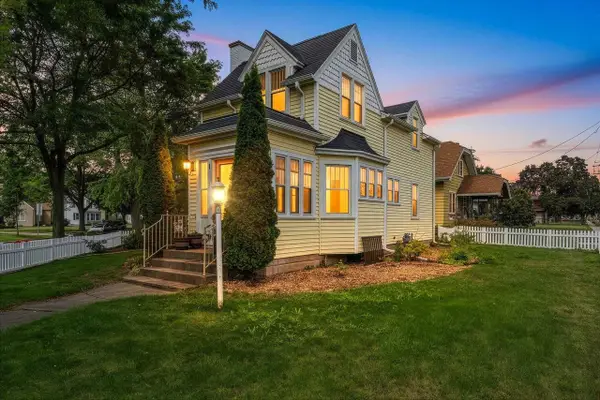 1312 W PACKARD STREET, Appleton, WI 54914