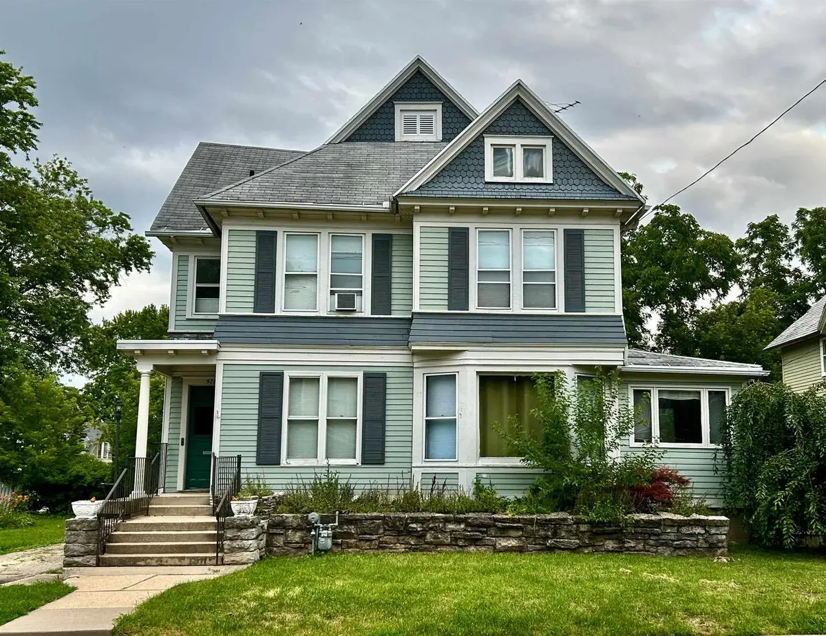 528 MT VERNON STREET, Oshkosh, WI 54901 - #1