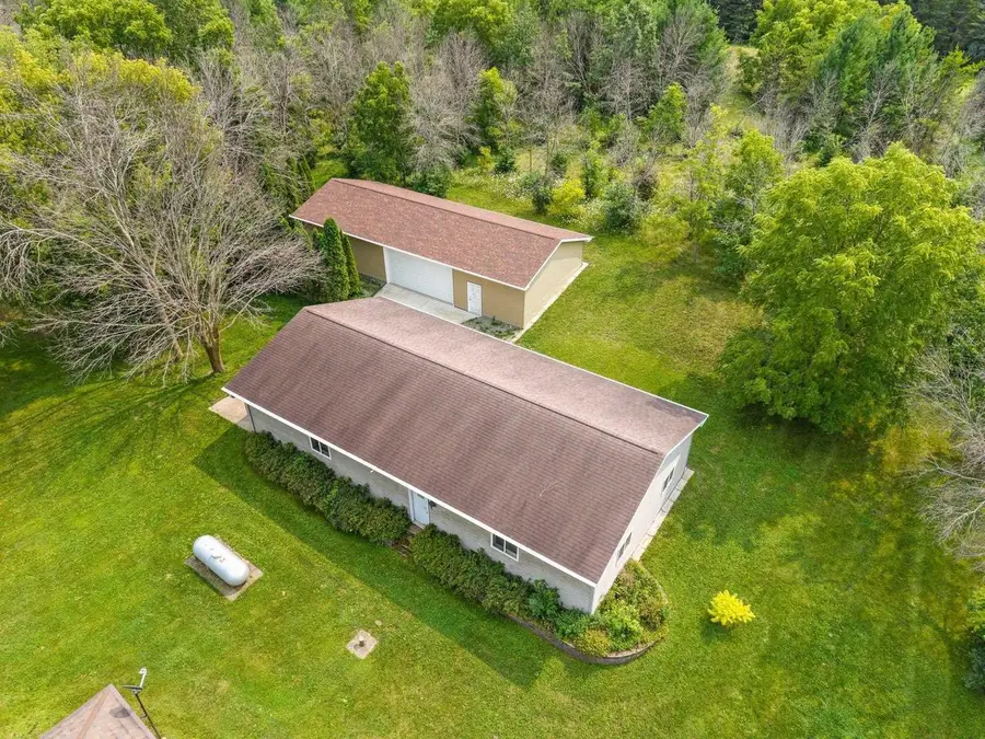 N7488 FRENCH ROAD, Seymour, WI 54165 - #2