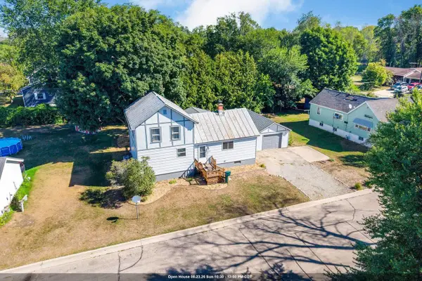 617 4TH STREET, Oconto, WI 54153