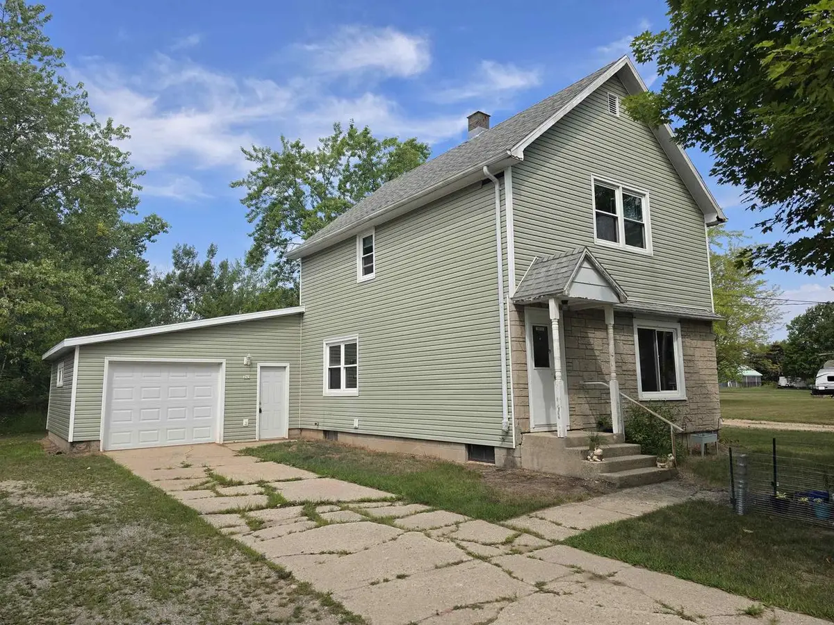 243 PARK AVENUE, Oconto Falls, WI 54154 - #1
