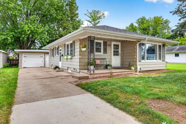 1028 TYLER AVENUE, Oshkosh, WI 54902