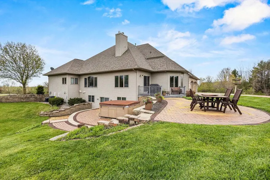 W7828 HILLVIEW ROAD, Hortonville, WI 54944 - #3