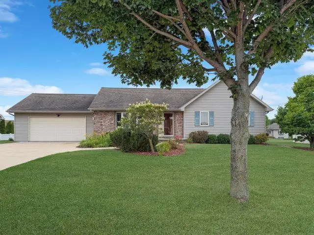 3136 EGAN LANE, Green Bay, WI 54311 - #1