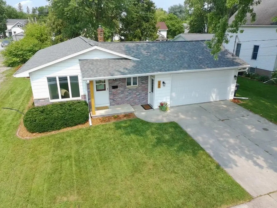 141 ROBBINS STREET, Seymour, WI 54165 - #2