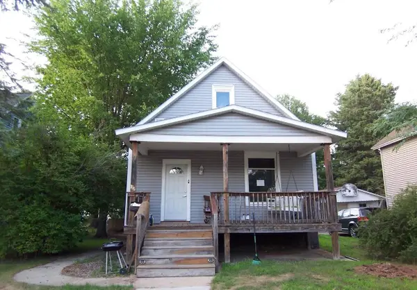 1136 GARFIELD AVENUE, Marinette, WI 54143