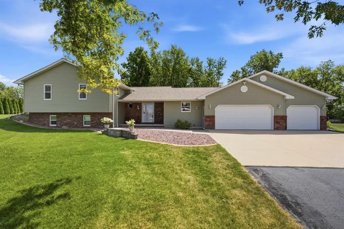 W6817 APPLETREE COURT, Greenville, WI 54942 - #1