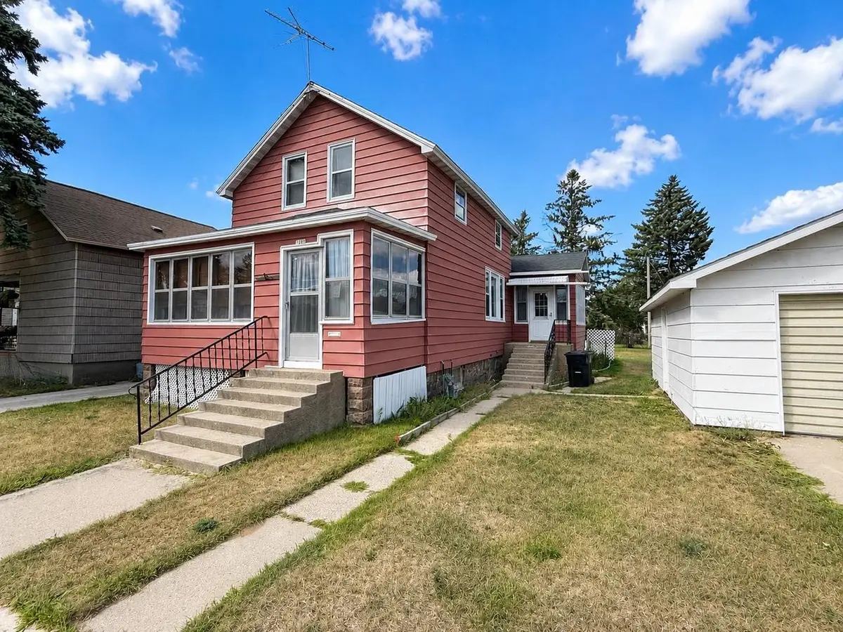 1808 11TH AVENUE, Menominee, MI 49858 - #1