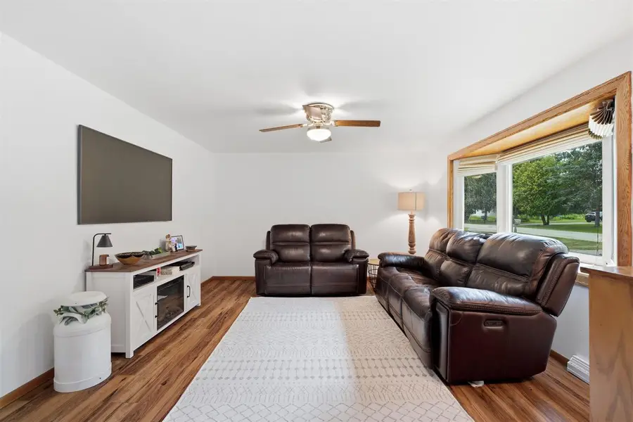 3090 W 1ST AVENUE, Appleton, WI 54914 - #2