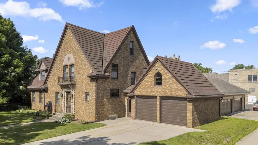 740 S QUINCY STREET, Green Bay, WI 54301 - #3