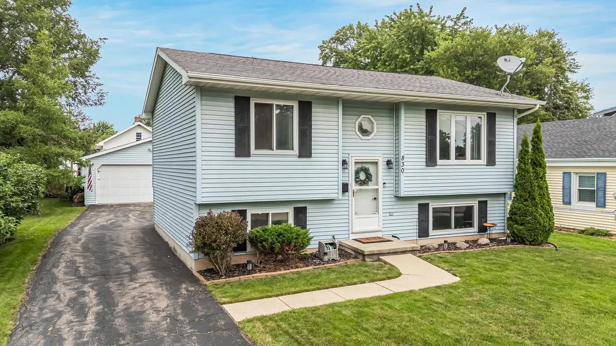 830 OSBORN AVENUE, Oshkosh, WI 54902 - #1