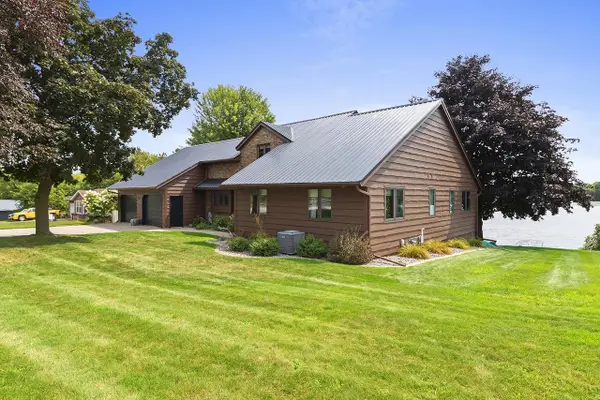 125 W HIGHLAND DRIVE, Oconto Falls, WI 54154