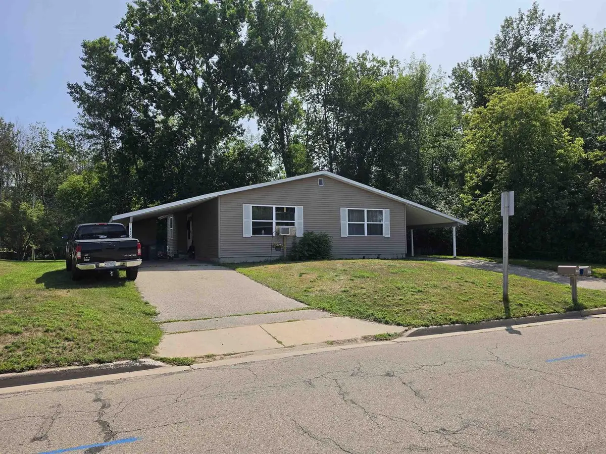 1504 SUPERIOR AVENUE, Oconto, WI 54153 - #1