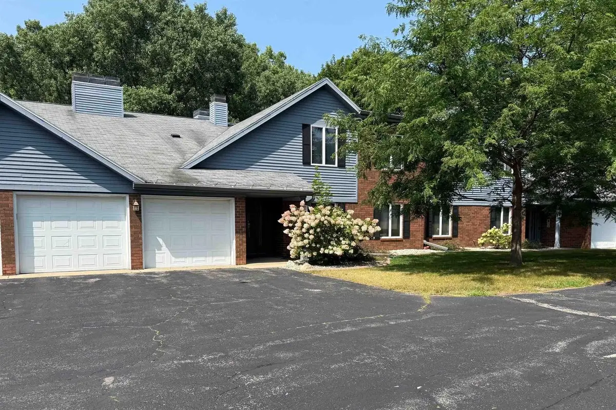 2935 MOSSY OAK CIRCLE, Green Bay, WI 54311 - #1