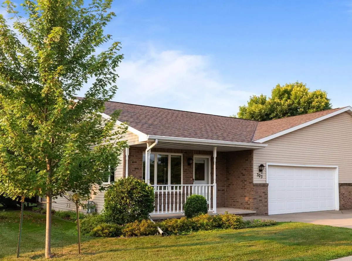 303 PARKVIEW LANE, Kimberly, WI 54136 - #1