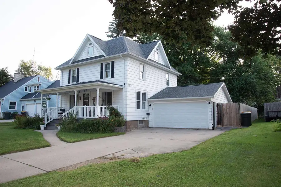 903 WOODSIDE AVENUE, Ripon, WI 54971 - #3