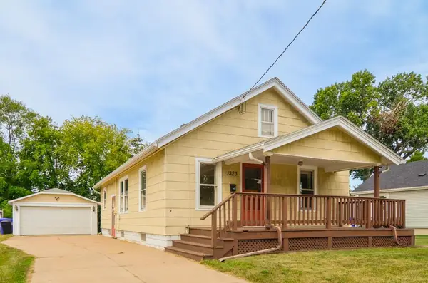 1323 N KENILWORTH AVENUE, Appleton, WI 54911