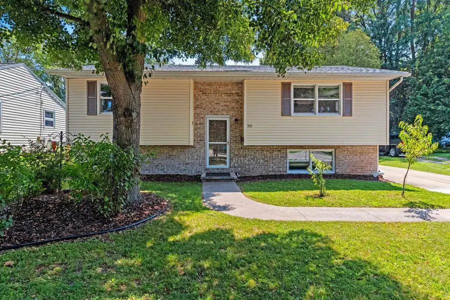 701 W 7TH STREET, Kaukauna, WI 54130 - #3