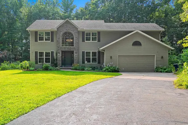 3611 ROYAL OAKS COURT, Suamico, WI 54173