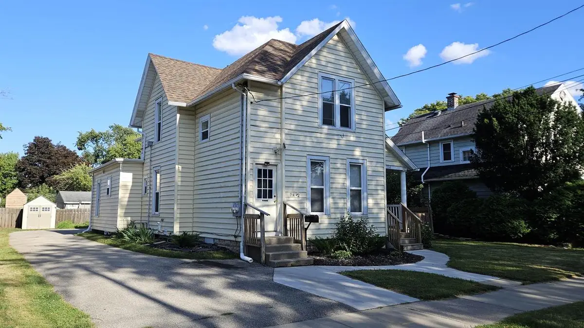 714 N DURKEE STREET, Appleton, WI 54911 - #1