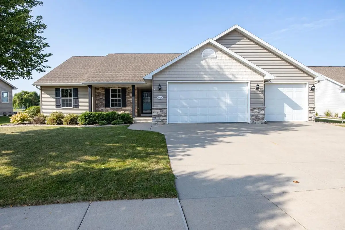 1124 BOBBY COURT, Appleton, WI 54915 - #1