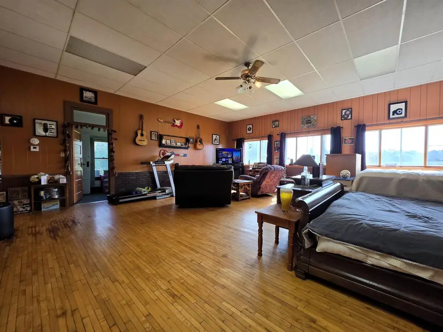 N11401 STATE ROAD 22, Clintonville, WI 54929 - #3