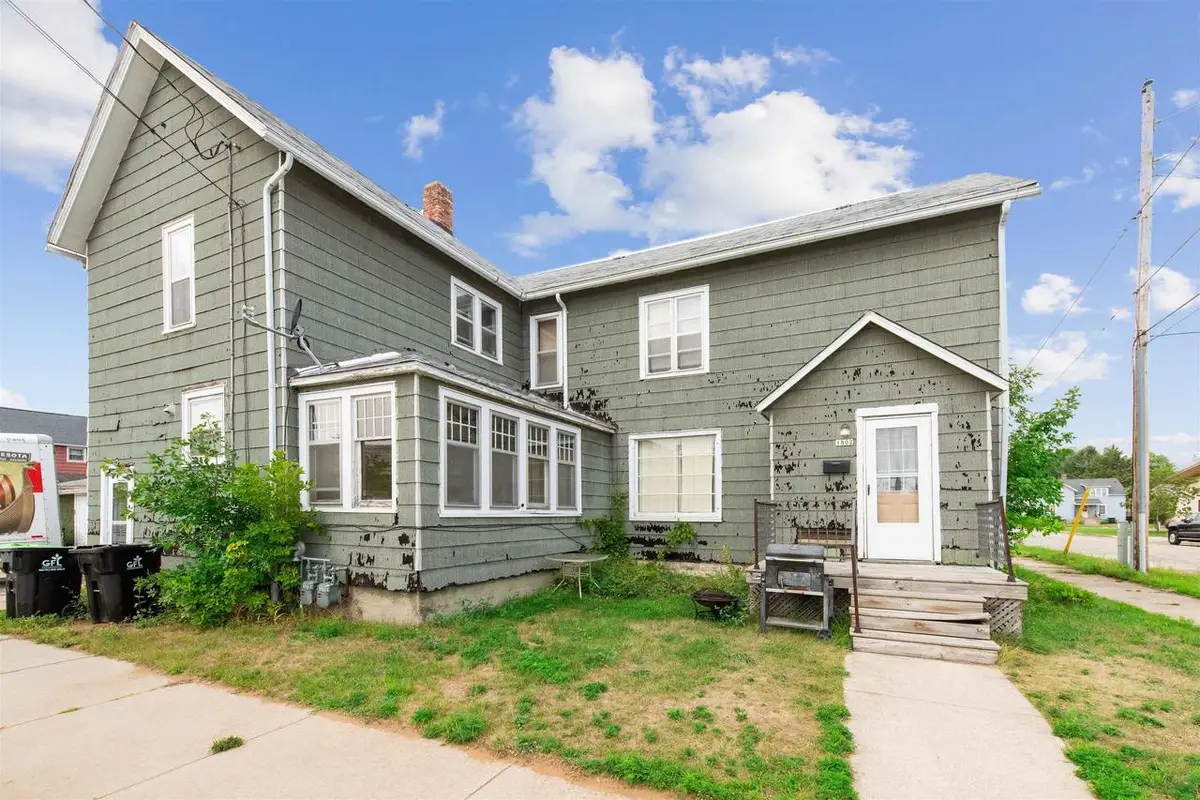 1802 11TH AVENUE, Menominee, MI 49858 - #1