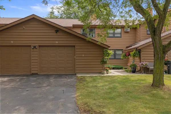 970 MANOR DRIVE  #74, Neenah, WI 54956