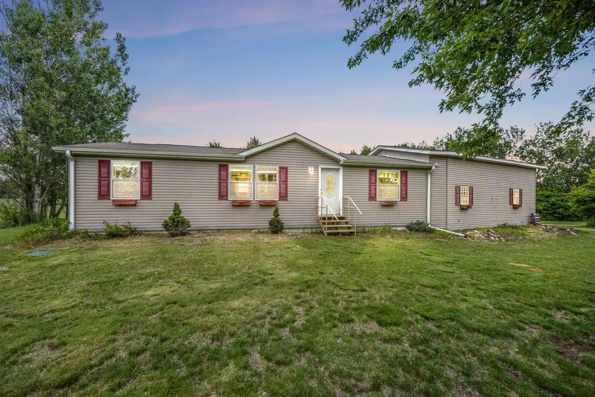 N5170 REDWOOD LANE, Shawano, WI 54166 - #1