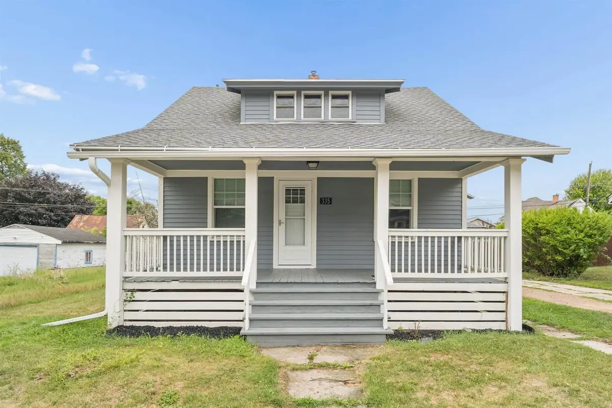 335 CLEVELAND STREET, Brillion, WI 54110 - #1