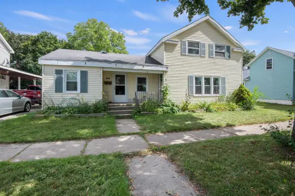 208 N SUPERIOR STREET, De Pere, WI 54115