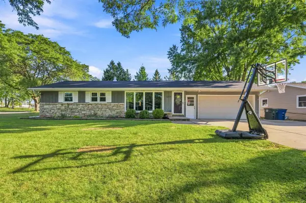 1294 APACHE AVENUE, Green Bay, WI 54313