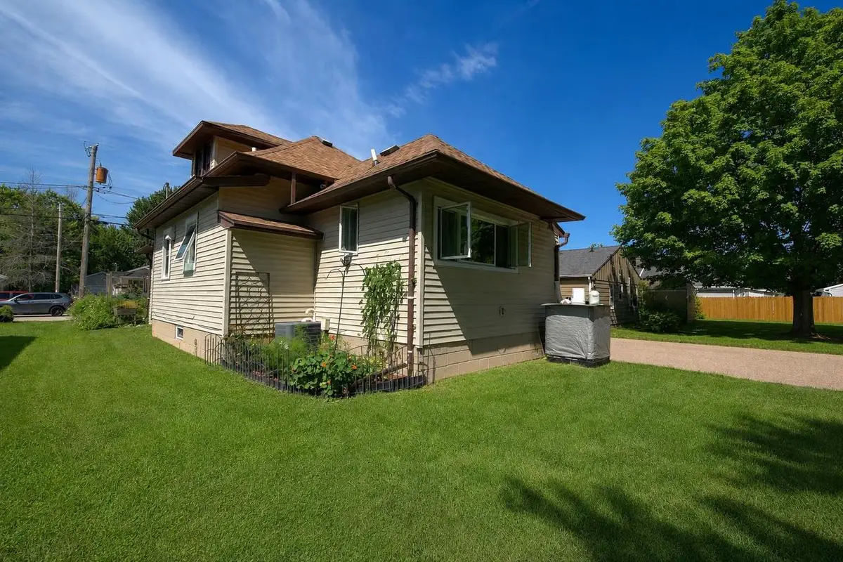 129 PLUMMER AVENUE, Neenah, WI 54956 - #1