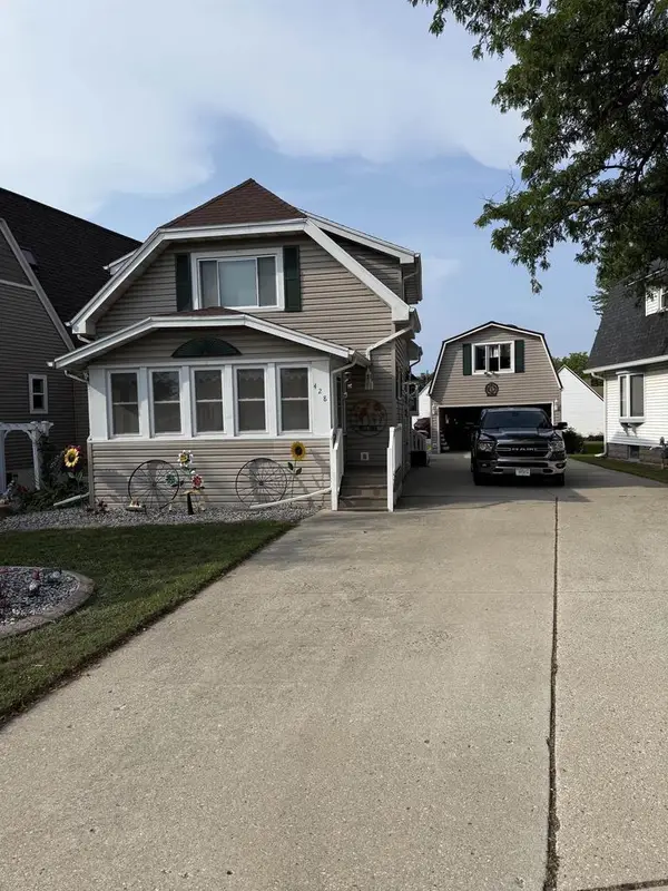 428 DE PERE ROAD, Denmark, WI 54208