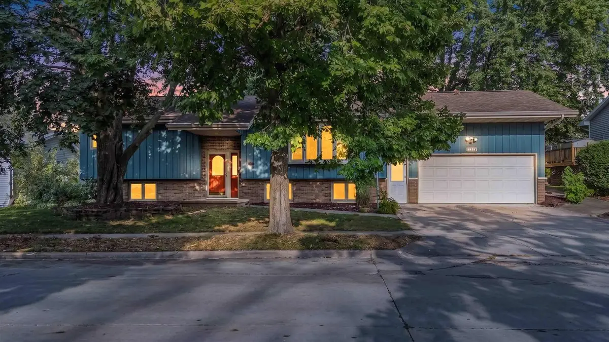 1708 N LINWOOD AVENUE, Appleton, WI 54914 - #1