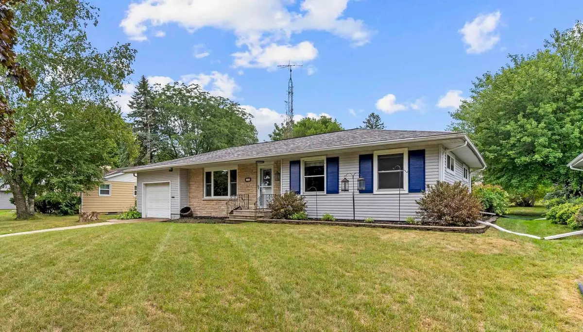 134 E MARQUETTE STREET, Berlin, WI 54923 - #1