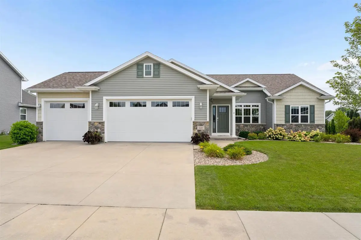 2127 W KOHL DRIVE, Appleton, WI 54913 - #1