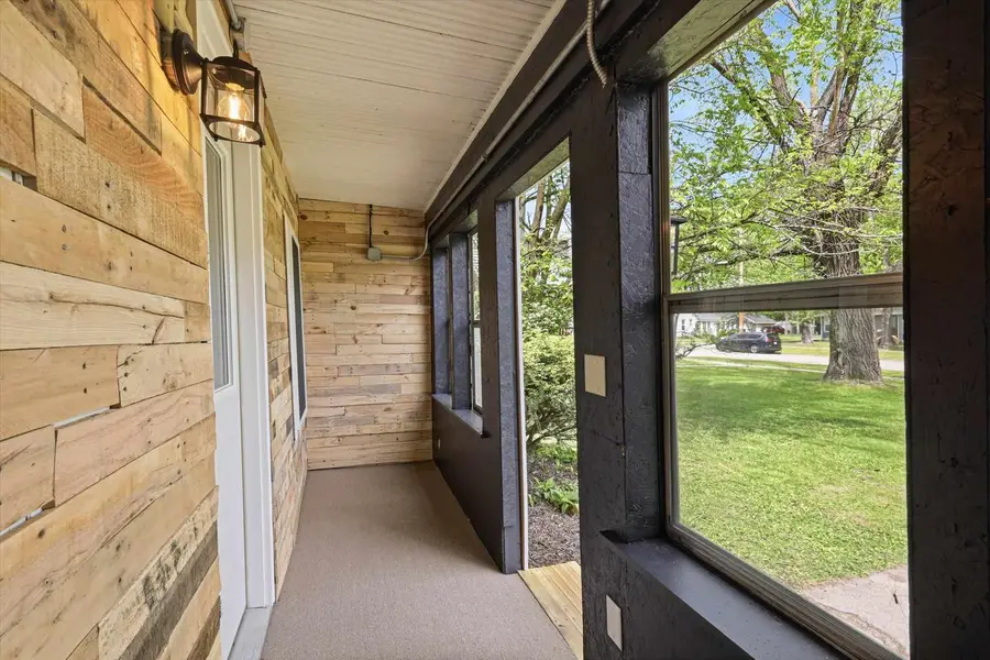 600 ROYALTON STREET, Waupaca, WI 54981 - #3