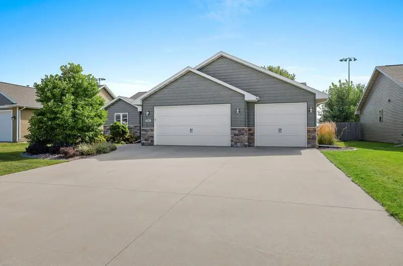 N9046 SPRING VALLEY ROAD, Menasha, WI 54952 - #1