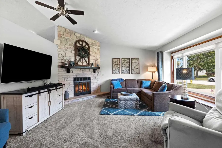 1841 BALTIC CIRCLE, Green Bay, WI 54311 - #3